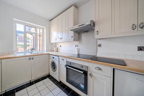 1 bedroom flat for sale, Watchfield Court, Sutton Court Road, Chiswick, London, W4