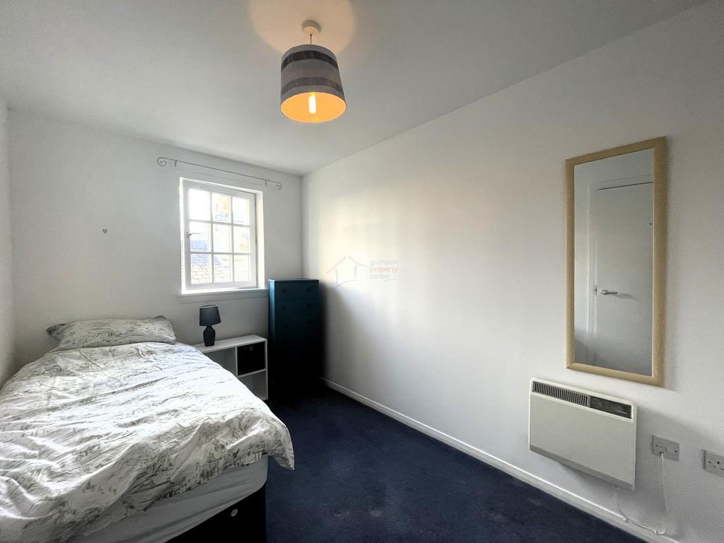 Bedroom a.JPG