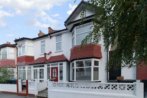 3 bedroom terraced house for sale, Stratford Road, Thornton Heath CR7