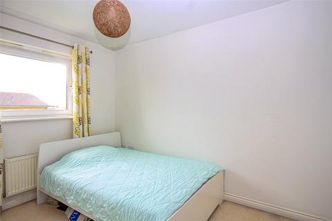 2 bedroom flat to rent, St. Josephs Green, Welwyn Garden City, AL7