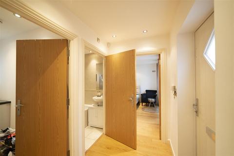 undefined, Chiswick High Road, W4