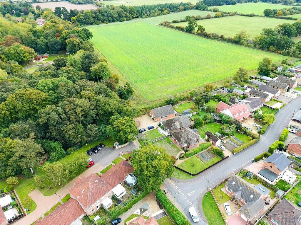 22 Green Lane,Horstead-10.jpg