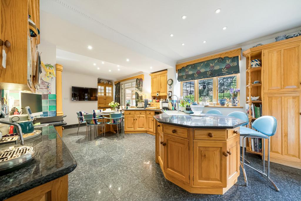 Kitchen/Breakfast Room