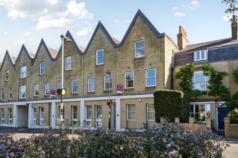 2 bedroom flat for sale, Sheen Lane, London, SW14