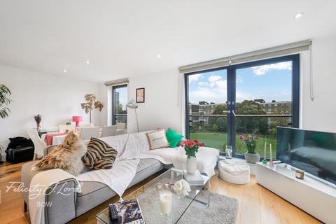 3 bedroom apartment for sale, Axio Way, London