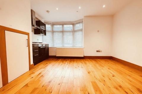 undefined, Croydon CR2