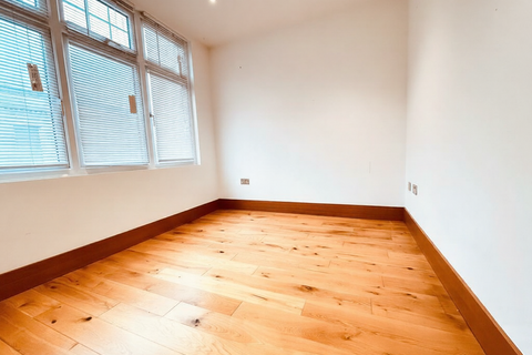 undefined, Croydon CR2