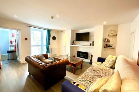undefined, Queens Parade, Scarborough, YO12 7HT