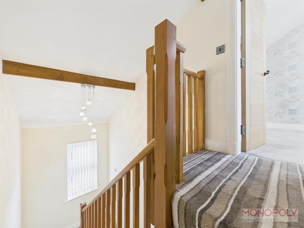 CAM04439 G0-PR0161-STILL024.jpg