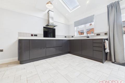 3 bedroom detached house for sale, Beechley Road, Wrexham