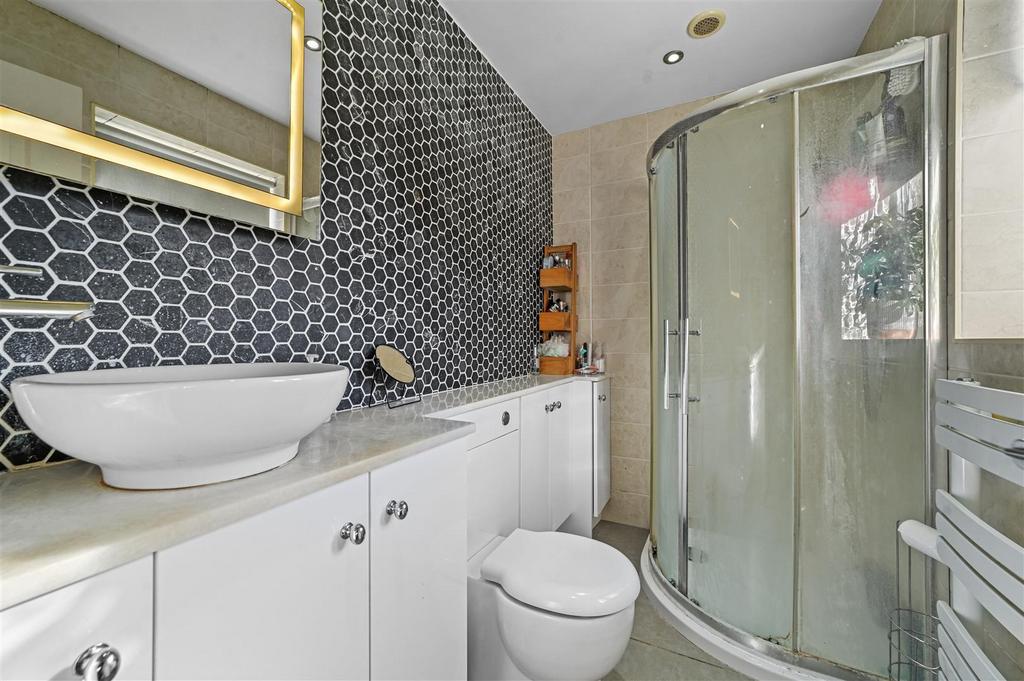 En suite shower room