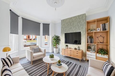 3 bedroom end of terrace house for sale, Summergangs Road, Hull, HU8 8JX