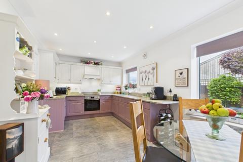 4 bedroom detached house for sale, Garton-On-The-Wolds, East Riding of Yorkshire YO25