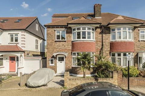 Wavertree Road, London SW2