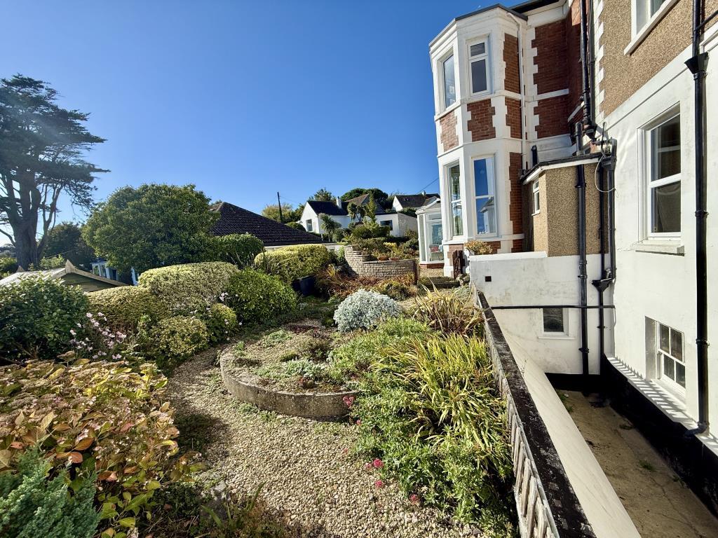 Further view of Flat 3's garden