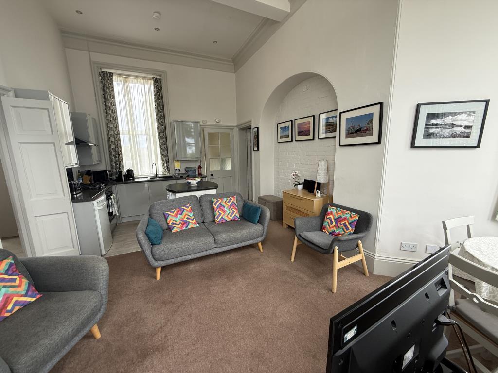 Open plan kitchen/living room