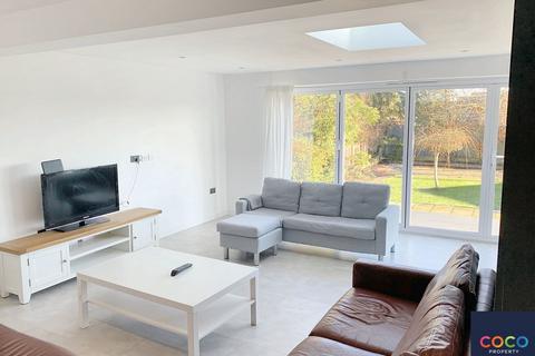 3 bedroom detached bungalow to rent, Rempstone Road, Wimborne BH21