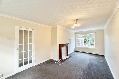 3 bedroom terraced house to rent, Grasmere Close, Castleford