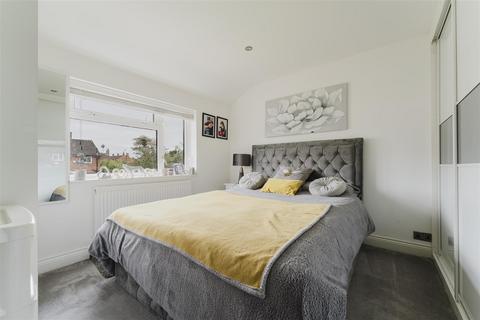 13 Perryman Way, Slough, SL2 2HF