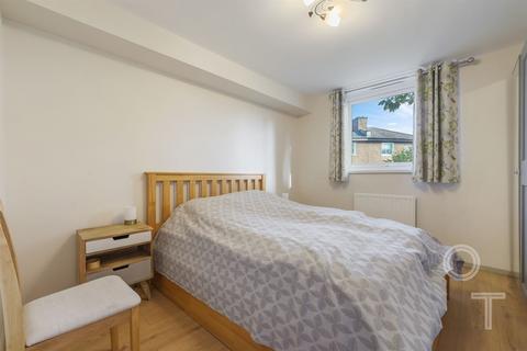 38 Malden Crescent, London, NW1 8HD