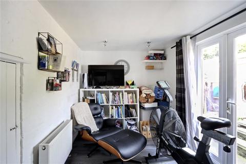 18 Alexander Drive, Hetton Le Hole, Houghton Le Spring, DH5 9LD
