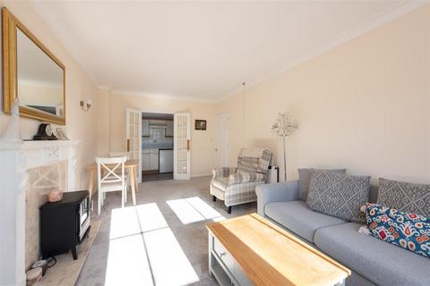 1 bedroom retirement property for sale, Avenue Road, London N14