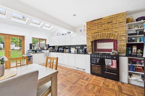 4 bedroom semi-detached bungalow for sale, Vincent Close, Corringham, SS17