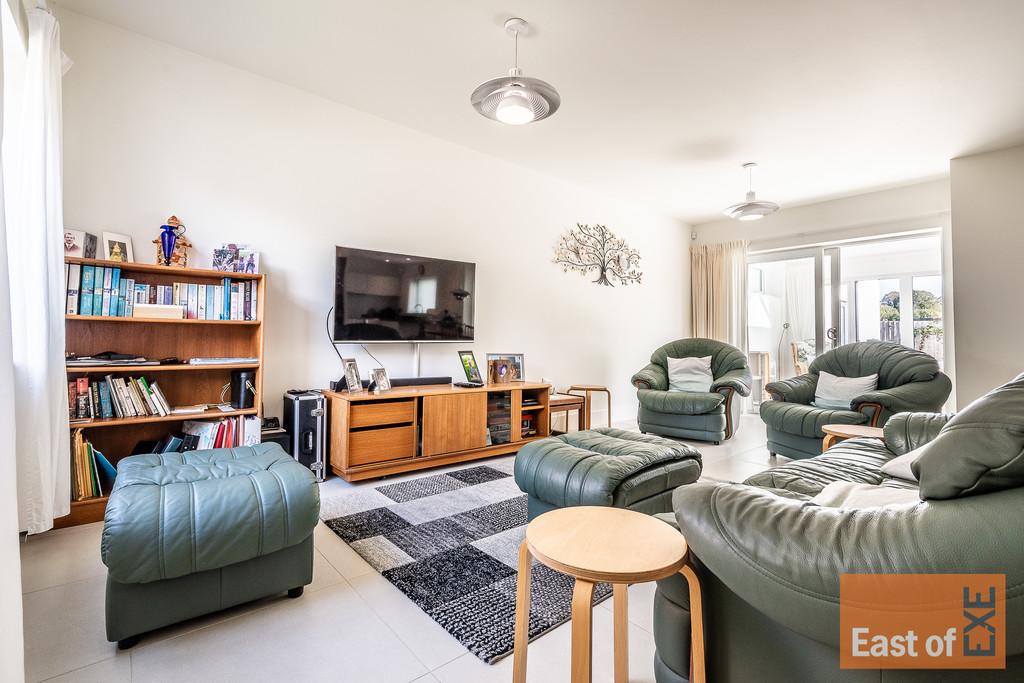 5 Catherines Close - Web-19