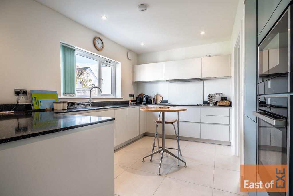 5 Catherines Close - Web-25