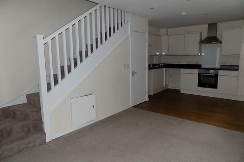 2 bedroom end of terrace house to rent, Minstrel Walk