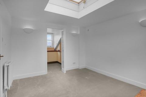 2 bedroom flat for sale, Brewster Gardens, North Kensington W10
