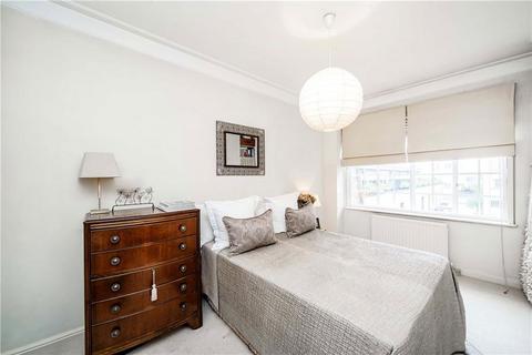 2 bedroom flat for sale, Kings Court North, London SW3
