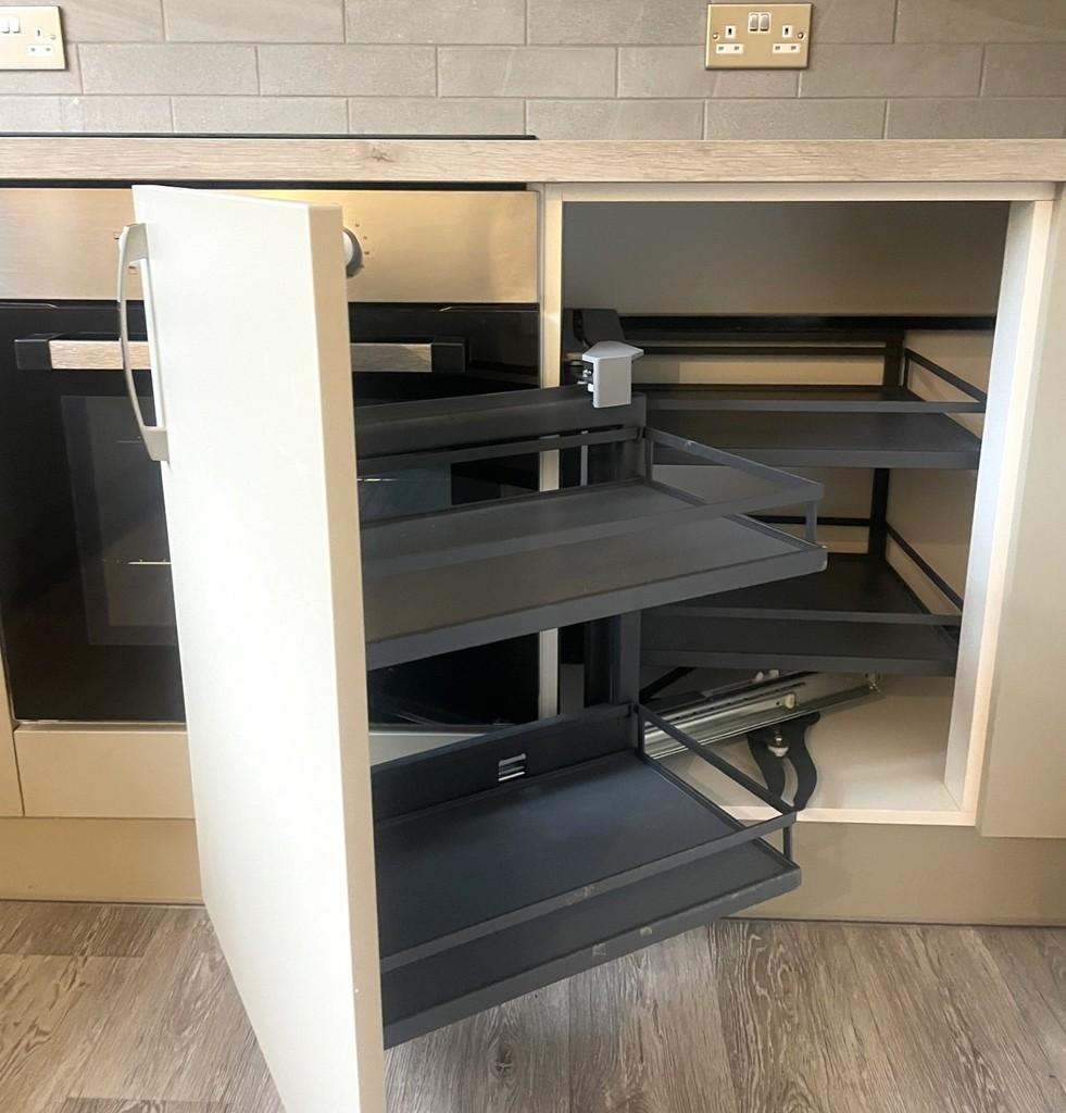 14 FBL Kitchen Cupboard Storage
