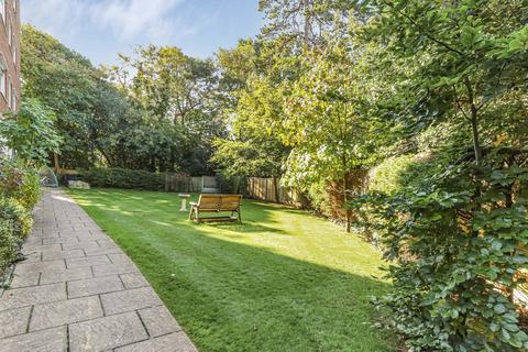 2 bedroom flat for sale, Madeira Road, Bournemouth