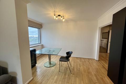 3 bedroom flat for sale, Loudoun Road, St John's Wood