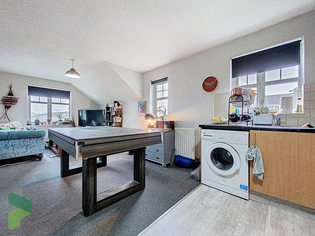 Open Plan Living Room and Fitted Kitchen