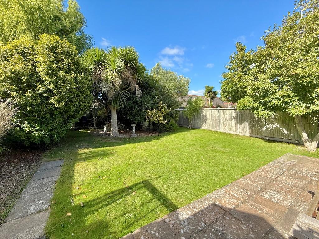 30 Clarence Drive Rear Garden new 2 n
