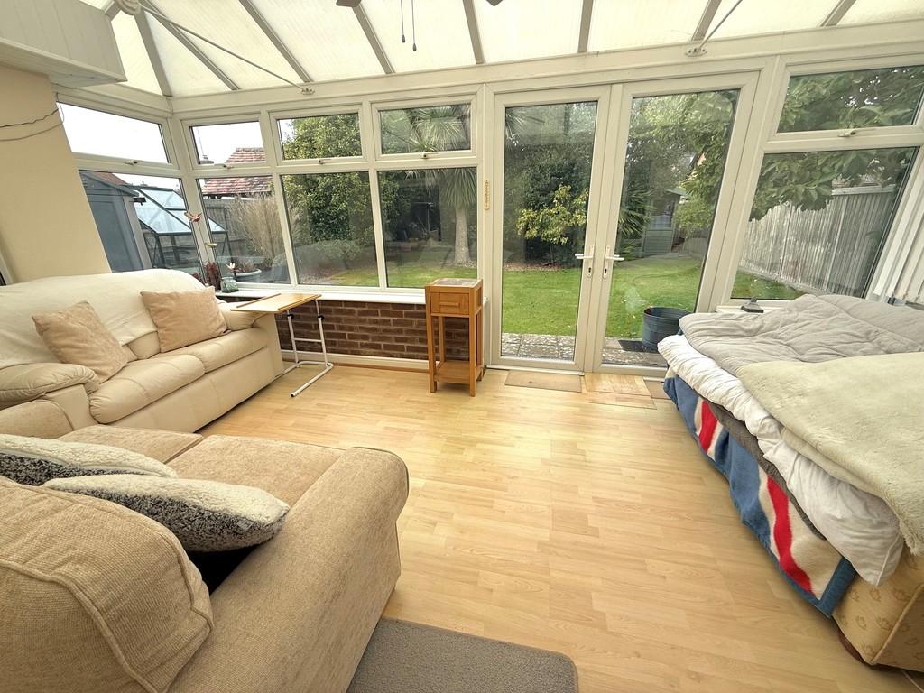 30 Clarence Drive Rear Conservatory 2