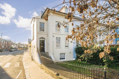 undefined, Heathfield Terrace, London W4