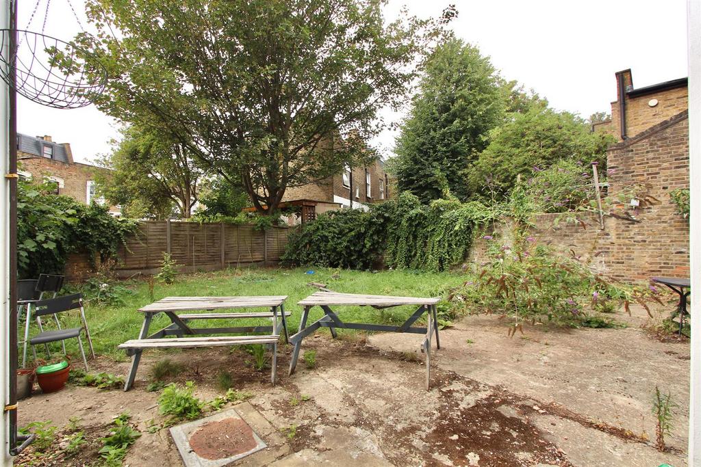 Amhurst Road, N16
