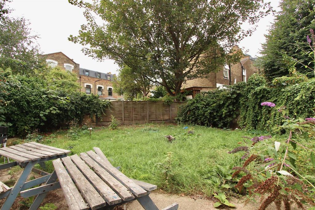 Amhurst Road, N16