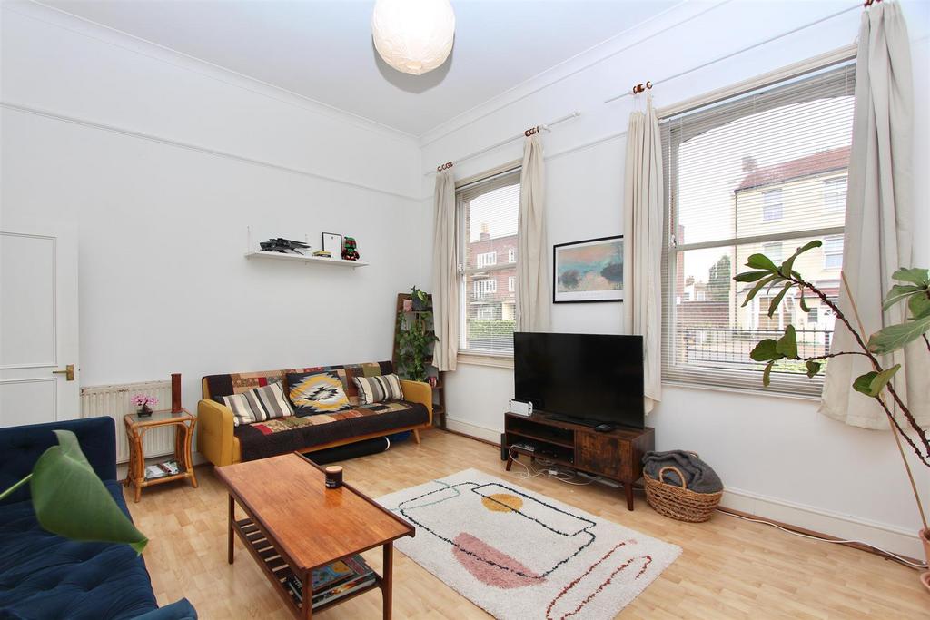 Amhurst Road, N16