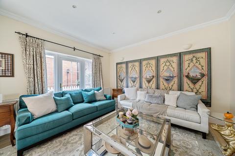 4 bedroom townhouse for sale, Stour Street, Canterbury, Kent, CT1