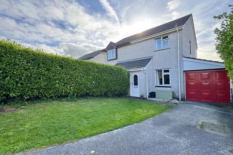 2 bedroom semi-detached house for sale, Hawthorn Way, Threemilestone, Truro