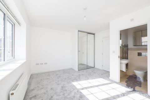 undefined, Diamond Jubilee Way, Carshalton SM5