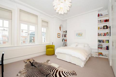 2 bedroom flat for sale, Alexandra Court, London W9