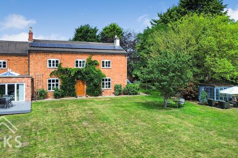 5 bedroom detached house for sale, Hay Lane, Derby DE65
