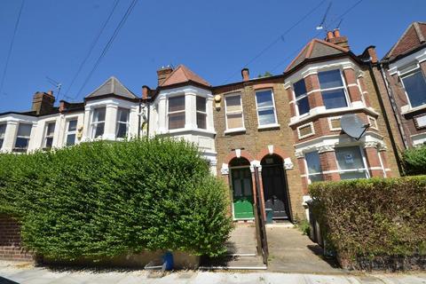 5 bedroom terraced house to rent, Chesterfield Gardens, London N4