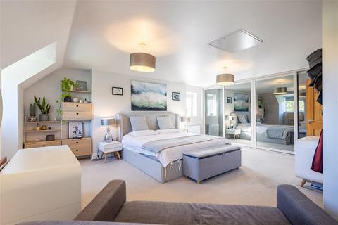 5 bedroom detached house for sale, Boleyn Row, Epping