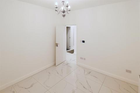 undefined, Thornton Lodge Road, Huddersfield HD1
